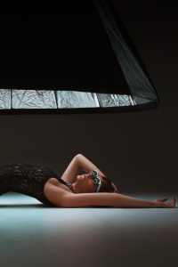 Deep parabolic softboxes create beautifully even light